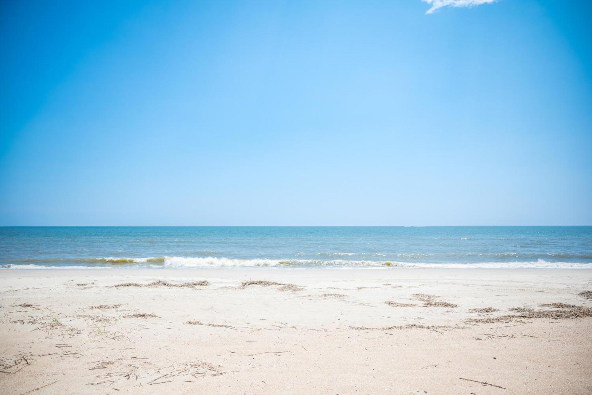 Beach Buzz By Oak Island Accommodations Caswell Beach Екстер'єр фото