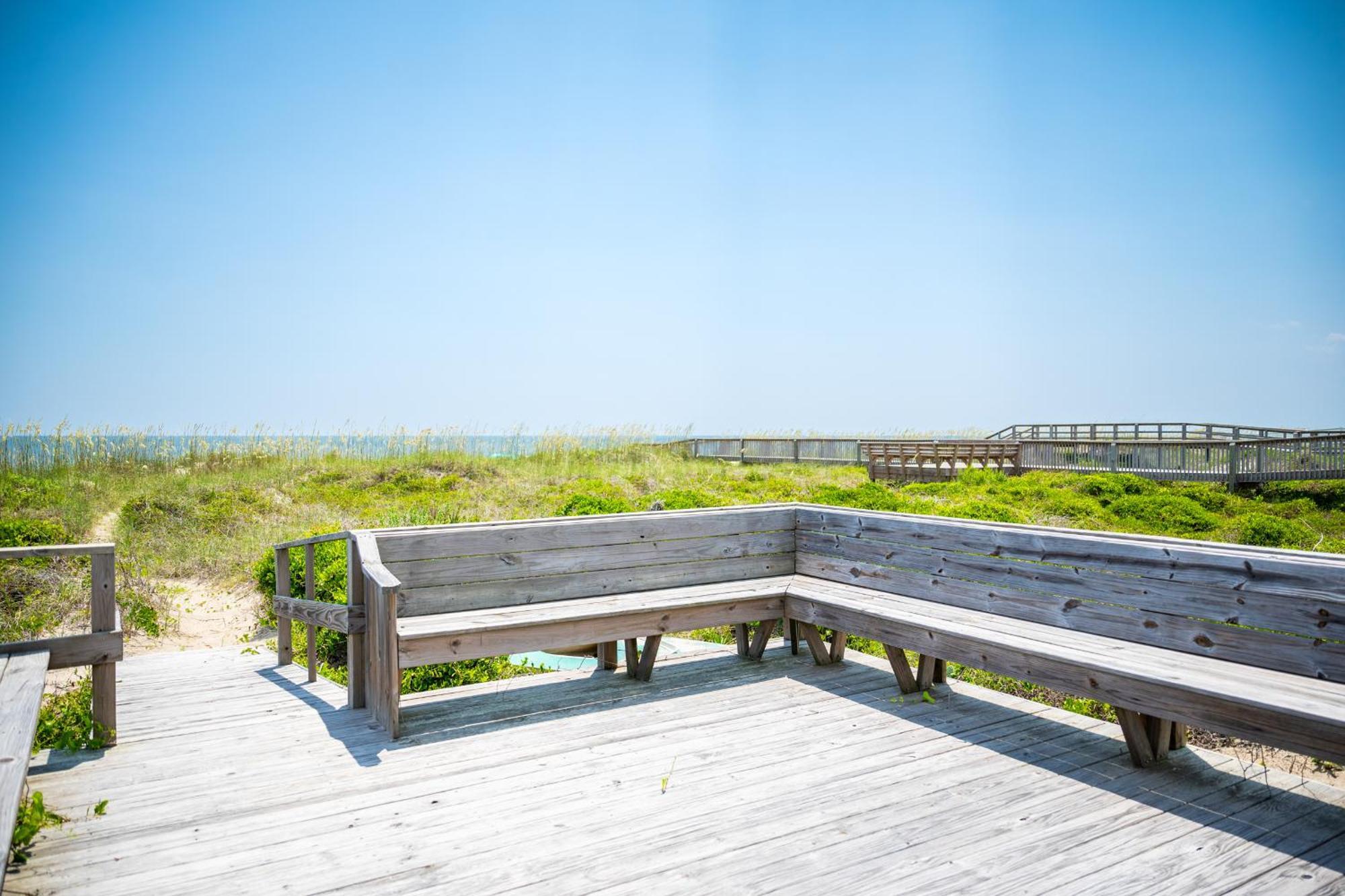 Beach Buzz By Oak Island Accommodations Caswell Beach Екстер'єр фото